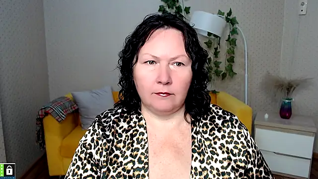 milf hornys online show from November 10, 2025, 4:23 pm