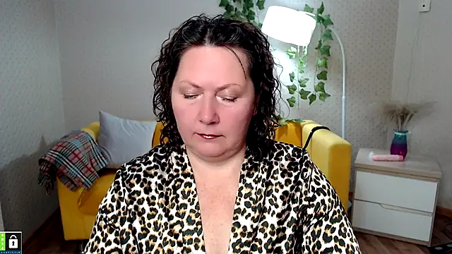 milf hornys online show from November 7, 2025, 6:45 pm