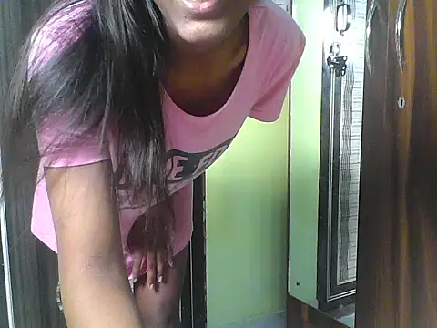 mickle james online show from October 12, 2025, 6:20 pm