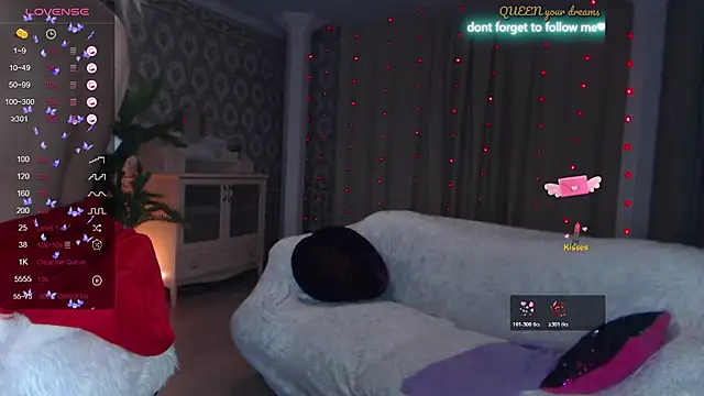 LiSinDoll online show from December 22, 2025, 1:28 am