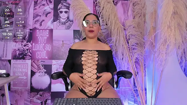 iSofiaass online show from May 14, 2026, 2:36 pm