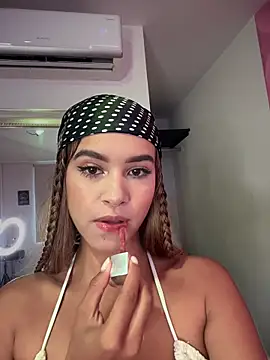 Natalia vidal online show from November 28, 2025, 1:22 pm