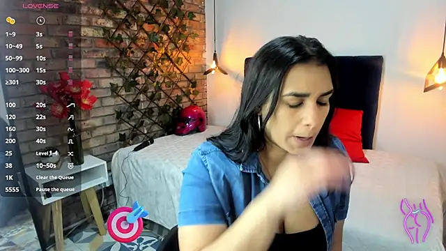 Lia Blake  online show from February 12, 2026, 12:05 pm