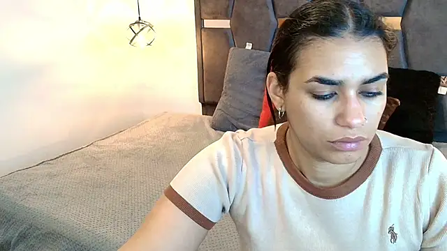 Lia Blake  online show from April 10, 2026, 12:12 pm