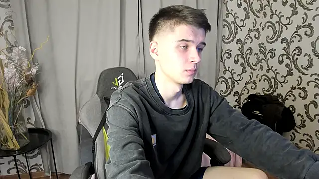 SherlockMax online show from November 8, 2025, 7:28 pm