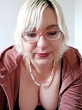 VikaKing online show from November 1, 2025, 10:09 am