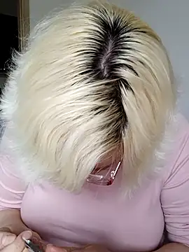 VikaKing online show from October 18, 2025, 8:38 am