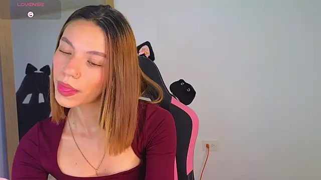 AntonellaaRossii online show from July 26, 2026, 1:29 pm