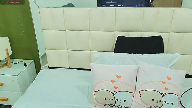 gisell gomez online show from September 19, 2025, 12:09 pm