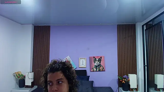 gisell gomez online show from April 14, 2026, 8:58 pm