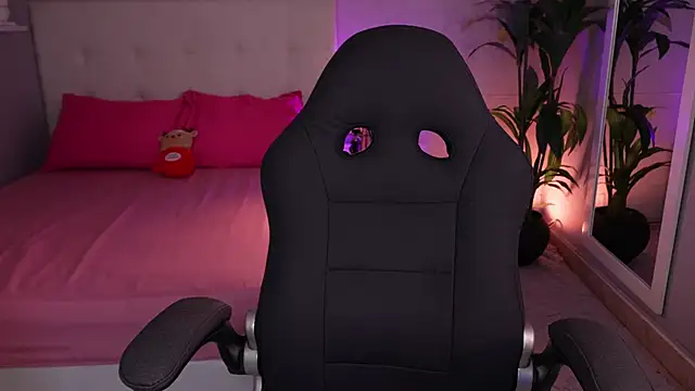 barbaramarmol online show from November 25, 2025, 12:49 pm