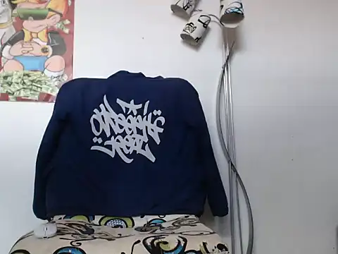 Thomasjons  online show from October 2, 2025, 4:10 pm