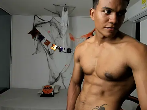 jeanfran ferrer online show from November 8, 2025, 7:28 pm