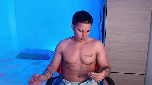 valentinosex1 online show from September 19, 2025, 9:08 pm