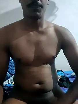 Snapshot of Bullboy8in chatting on November 4, 2025, 4:44 pm Bullboy8in online show from November 4, 2025, 4:44 pm