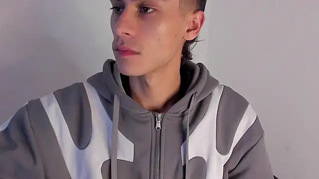 axel davis  online show from February 20, 2026, 1:24 am