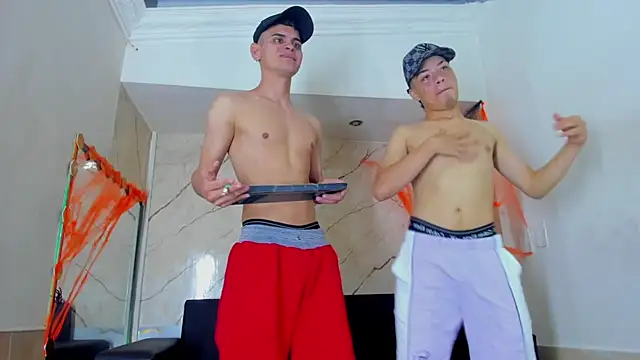 Snapshot of Rick_big chatting on October 26, 2025, 4:13 am Rick big online show from October 26, 2025, 4:13 am