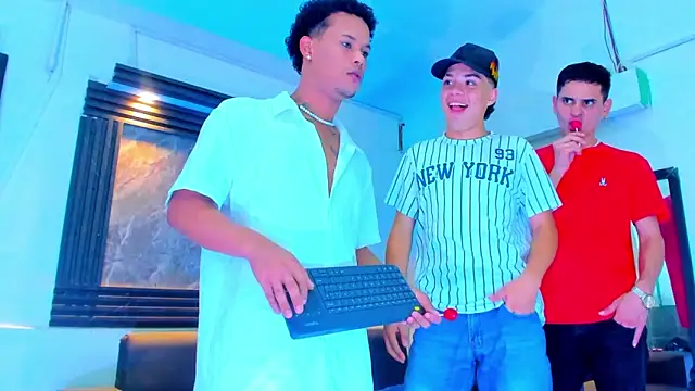 Snapshot of Rick_big chatting on October 3, 2025, 4:14 am Rick big online show from October 3, 2025, 4:14 am