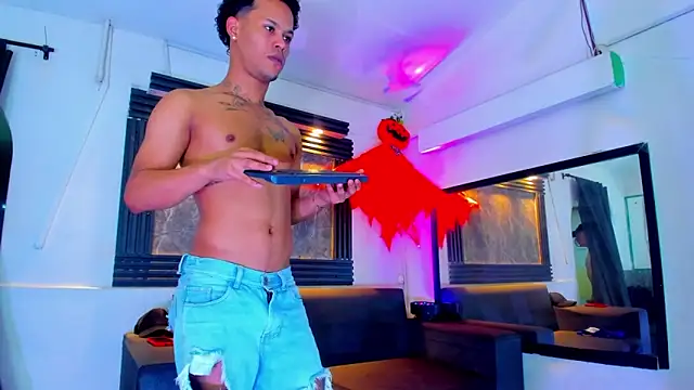 Snapshot of Rick_big chatting on October 15, 2025, 4:00 am Rick big online show from October 15, 2025, 4:00 am