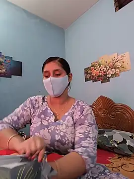 Cute Faria online show from May 15, 2026, 2:53 am