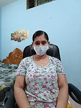 Cute Faria online show from July 25, 2026, 5:37 am