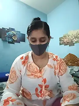 Cute Faria online show from July 20, 2026, 8:32 am