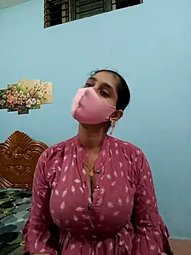 Cute Faria online show from December 23, 2025, 3:39 am