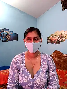 Cute Faria online show from May 7, 2026, 3:11 am