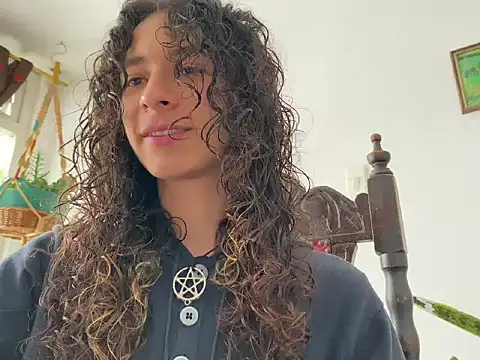 camille delrey online show from November 2, 2025, 4:34 pm