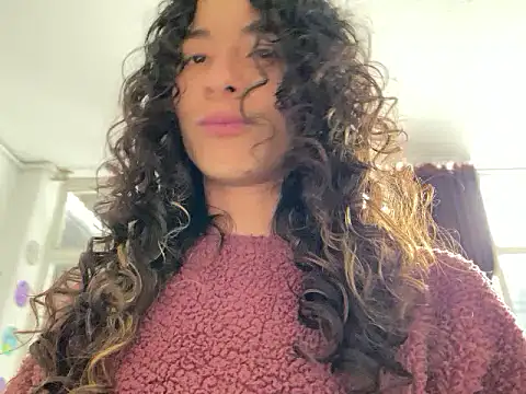 camille delrey online show from October 21, 2025, 7:46 pm