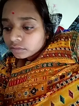 Snapshot of Hot_crety chatting on October 30, 2025, 4:33 am Hot crety online show from October 30, 2025, 4:33 am