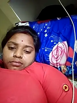 Snapshot of Hot_crety chatting on November 2, 2025, 11:32 pm Hot crety online show from November 2, 2025, 11:32 pm