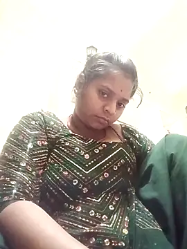 Hot crety online show from December 20, 2025, 3:26 pm