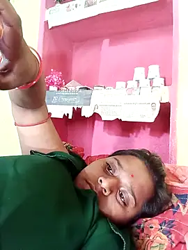 Hot crety online show from April 15, 2026, 6:52 am