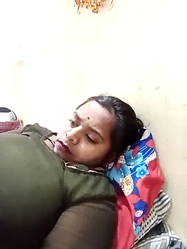 Hot crety online show from February 3, 2026, 9:58 am