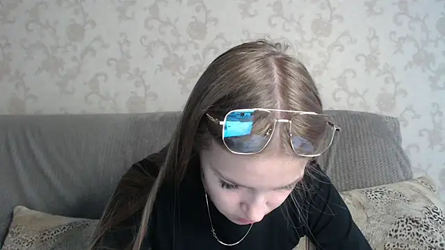 Snapshot of HitGyrl chatting on May 19, 2026, 1:56 am HitGyrl online show from May 19, 2026, 1:56 am