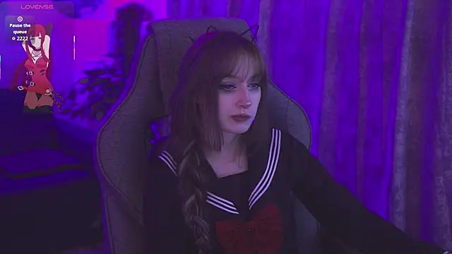 LiliLuna online show from March 26, 2026, 2:59 pm