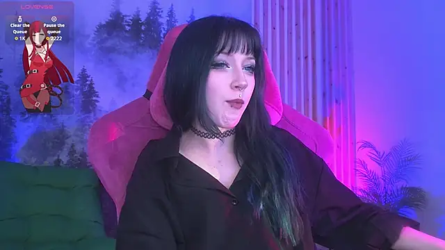 LiliLuna online show from January 8, 2026, 12:55 pm