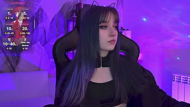 Snapshot of LiliLuna chatting on February 11, 2026, 3:23 pm LiliLuna online show from February 11, 2026, 3:23 pm