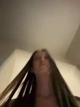 Snapshot of ElliRose chatting on February 13, 2026, 2:39 pm ElliRose online show from February 13, 2026, 2:39 pm