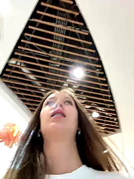 ElliRose online show from November 1, 2025, 6:08 am