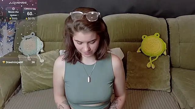 Snapshot of ElzaBlis chatting on April 4, 2026, 3:18 pm ElzaBlis online show from April 4, 2026, 3:18 pm