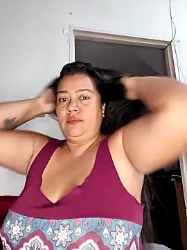 NARNYALABELLA online show from April 5, 2026, 11:06 am