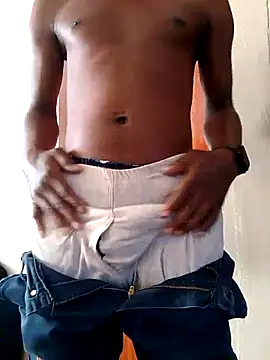 1Mrchase93 online show from June 16, 2026, 6:13 am