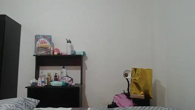 nathaly jones  online show from May 31, 2026, 12:22 pm