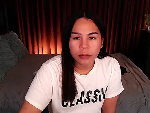 TransAlena95 online show from October 14, 2025, 7:31 am