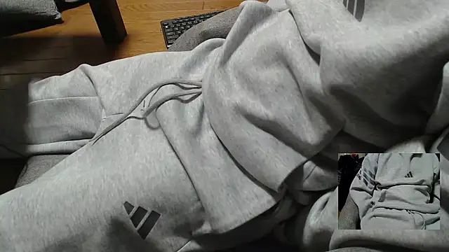 Yasu2000 online show from December 21, 2025, 1:30 am