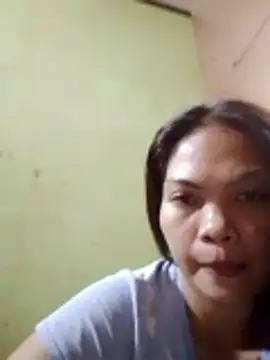 missluvv online show from April 15, 2026, 9:48 pm