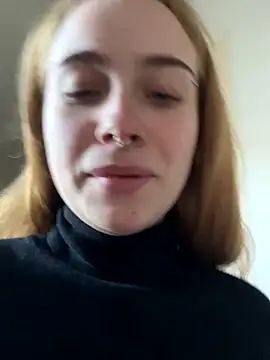 Snapshot of moongiu chatting on September 10, 2025, 8:19 pm moongiu online show from September 10, 2025, 8:19 pm