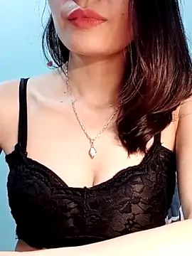 Hinna x online show from March 27, 2026, 1:47 am